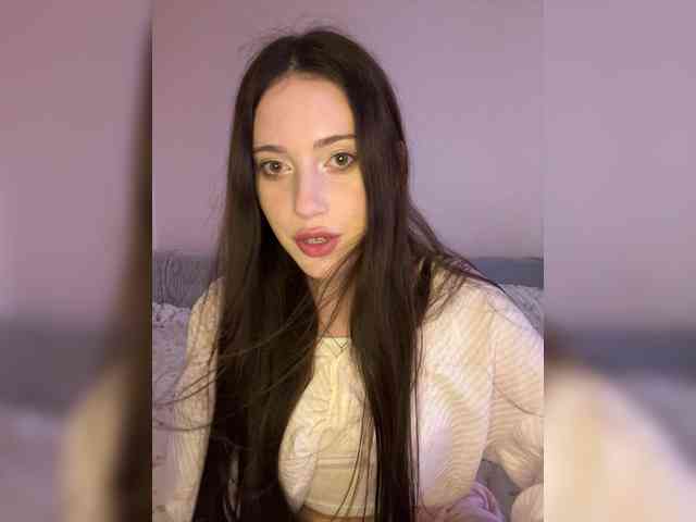 Alienlouhome webcam