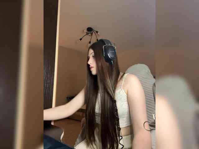 Alicedoll7 webcam