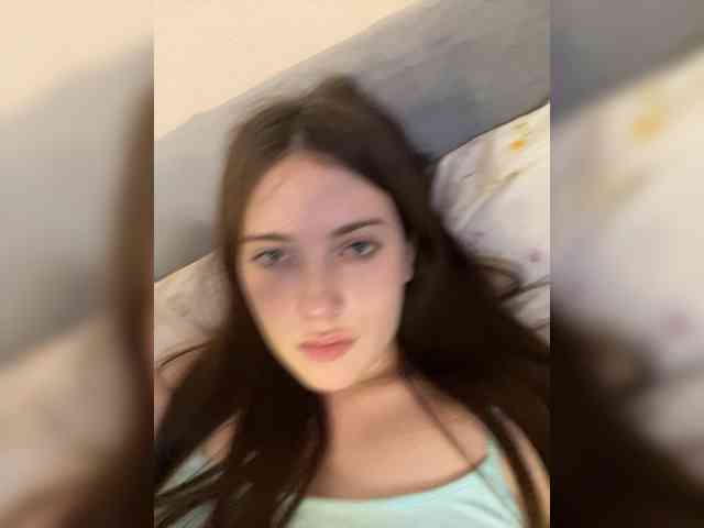 Alicedoll7 webcam