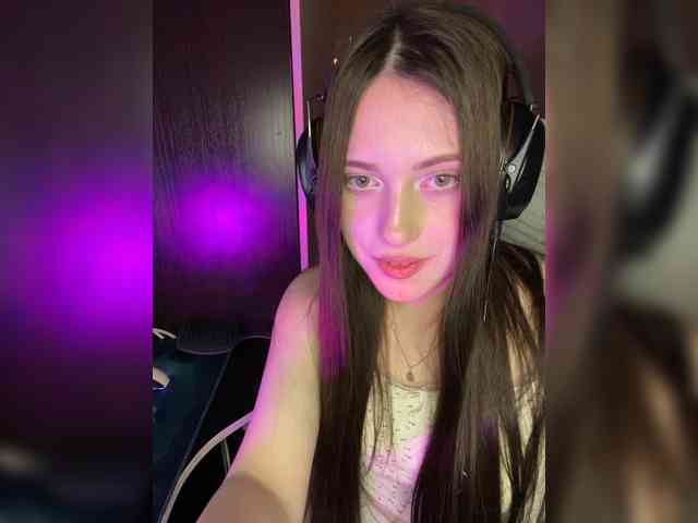 Alicedoll7 webcam