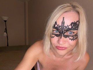 Two_milfs