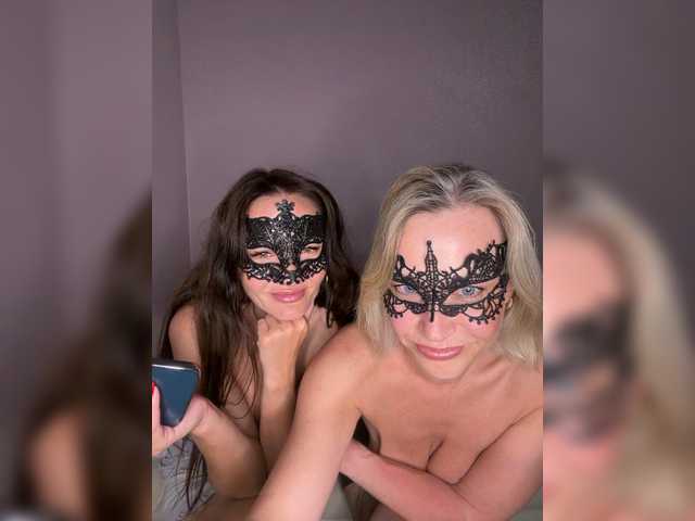 Two_milfs