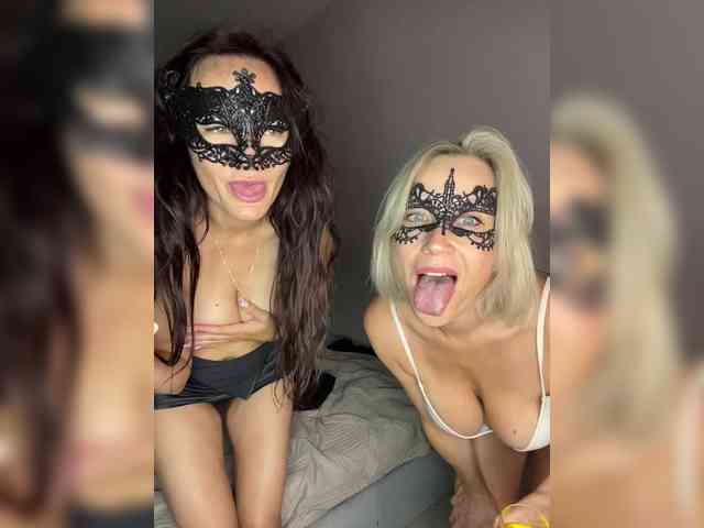 Two_milfs