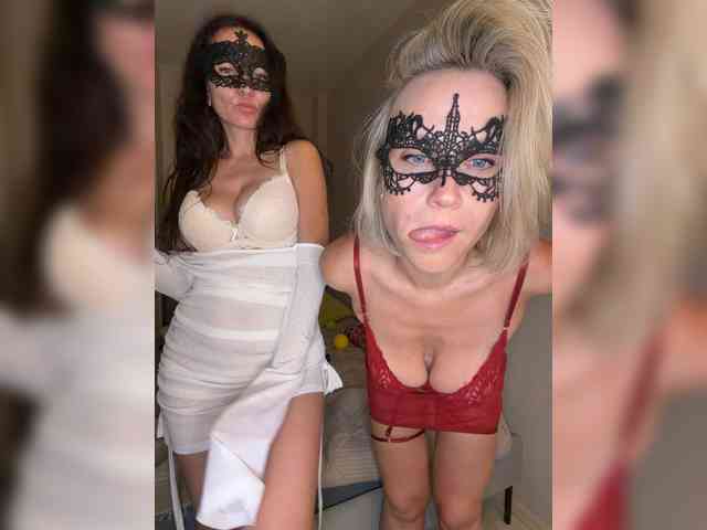 Модель: Two_milfs
