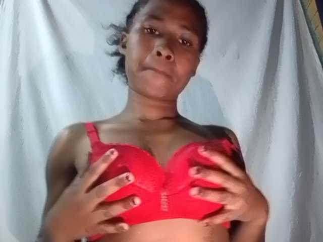 Elisa61 live cam on BongaCams