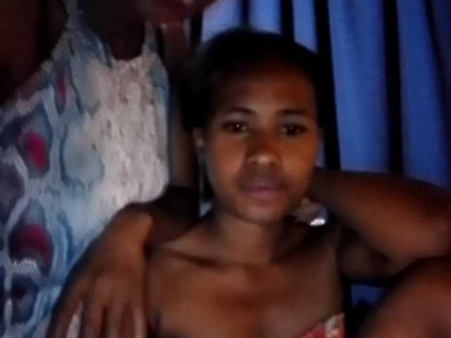 Elisa61 Live Cam and Statistics on UnifiedCams