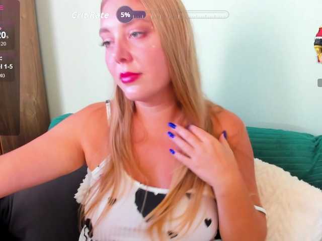 Malina2012 live cam on BongaCams