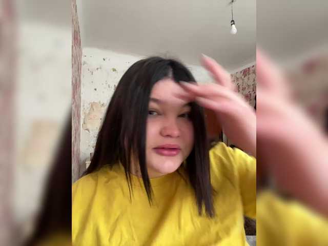 Annyshka-1's BongaCams show and profile