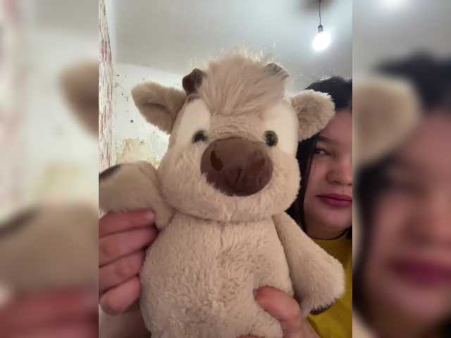 Annyshka-1's BongaCams show and profile