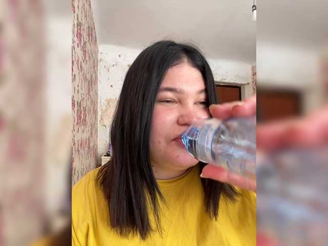 Annyshka-1 live cam on BongaCams