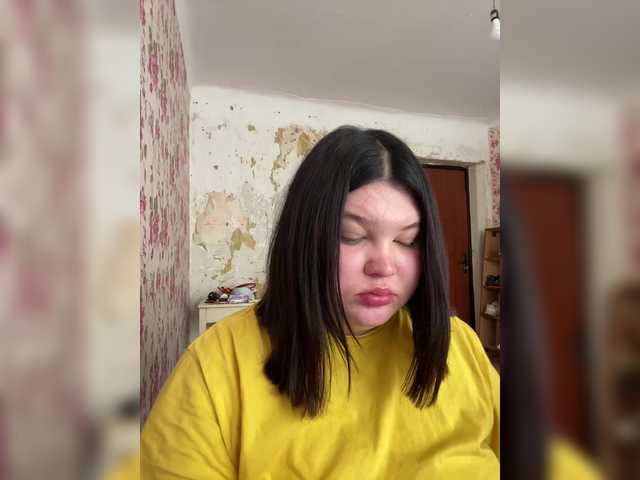 Annyshka-1's BongaCams show and profile