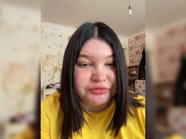 Annyshka-1's BongaCams show and profile