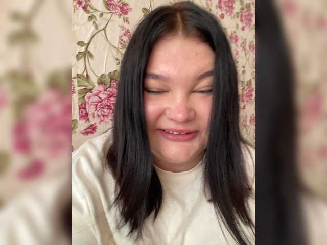 Annyshka-1 live cam on BongaCams