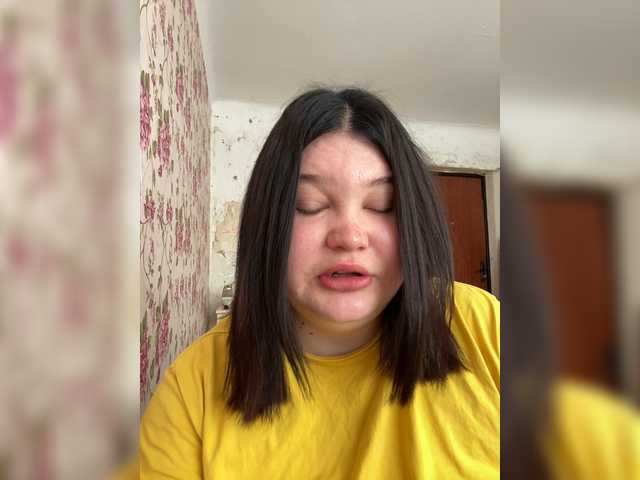 Annyshka-1's BongaCams show and profile