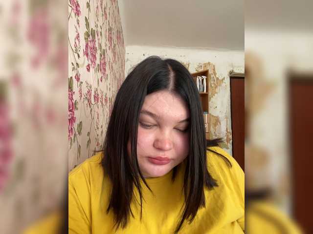 Annyshka-1's BongaCams show and profile