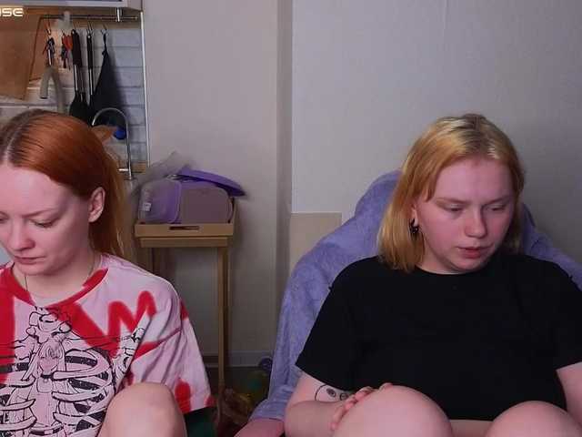 radianttwoX live cam