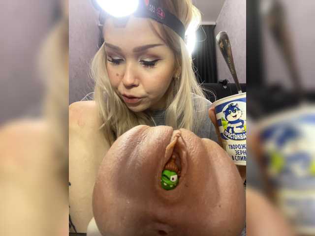 freakfarm live cam on BongaCams