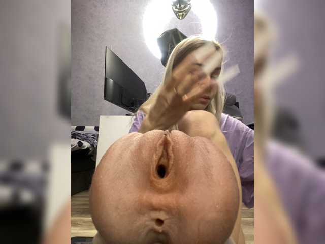 Freakfarm live cam