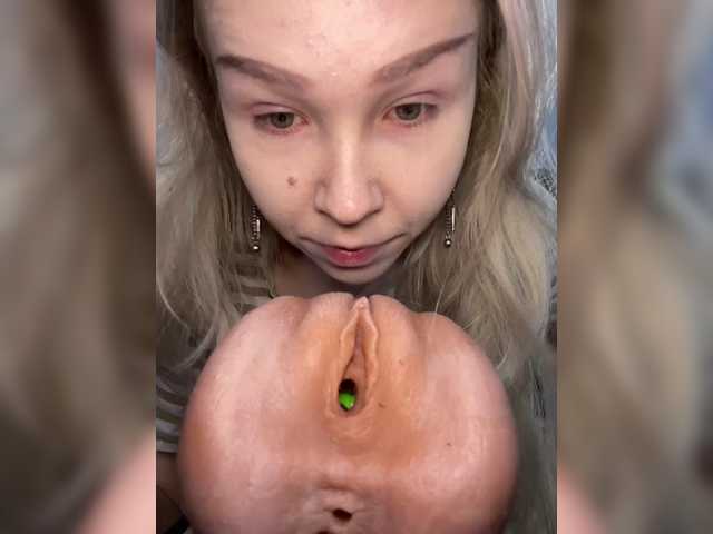 freakfarm live cam preview