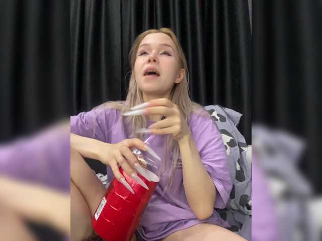 freakfarm, en directo ahora en BongaCams