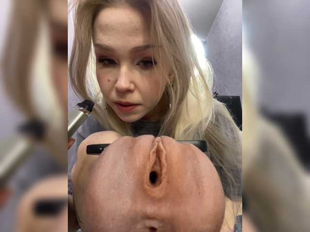 freakfarm live cam on BongaCams