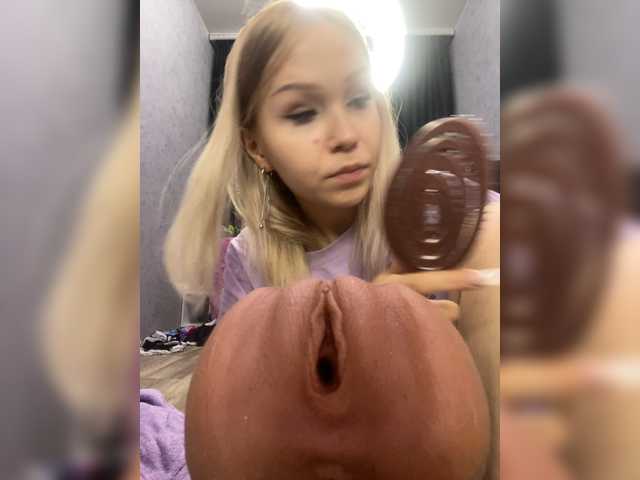 freakfarm live cam on BongaCams