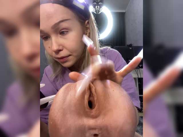 freakfarm, live now on BongaCams