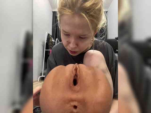 freakfarm webcam