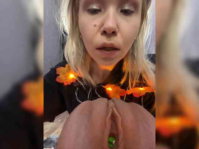 freakfarm webcam