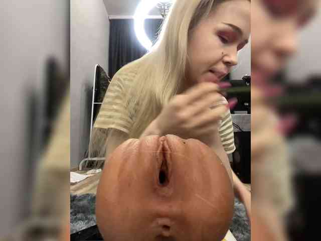 freakfarm webcam