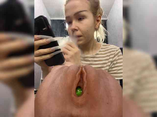 freakfarm webcam