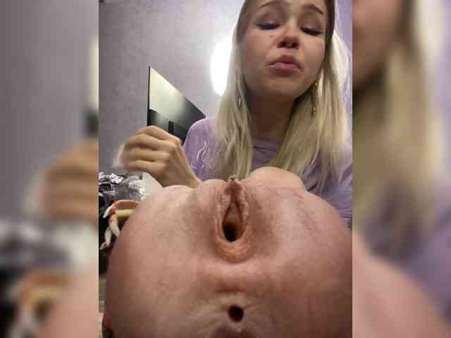 Model: freakfarm