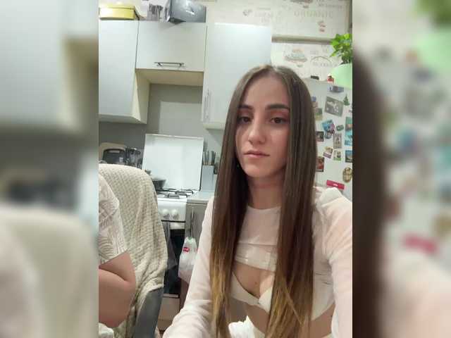 SweetPussies's BongaCams show and profile