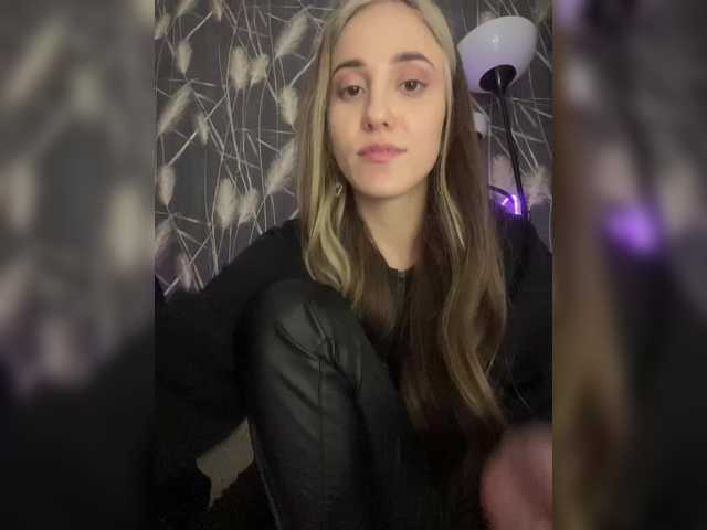 SweetPussies live cam on BongaCams