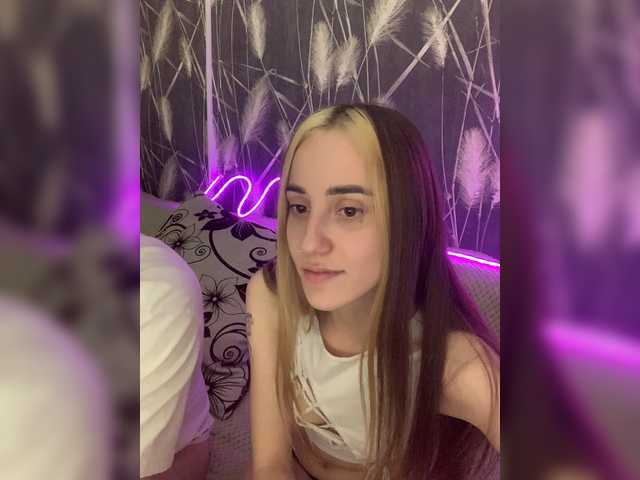 SweetPussies live cam on BongaCams