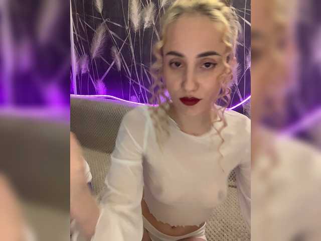 SweetPussies live cam on BongaCams