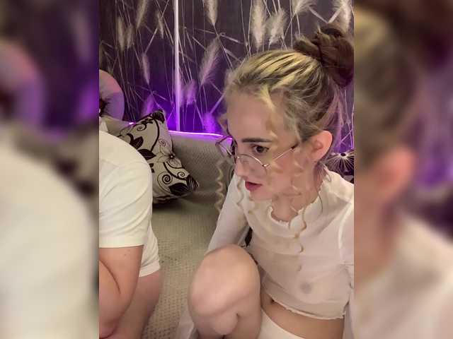 SweetPussies live cam on BongaCams