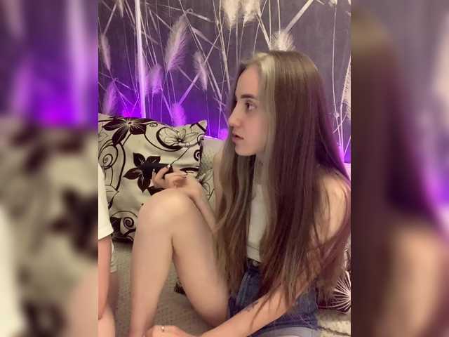 SweetPussies live cam on BongaCams