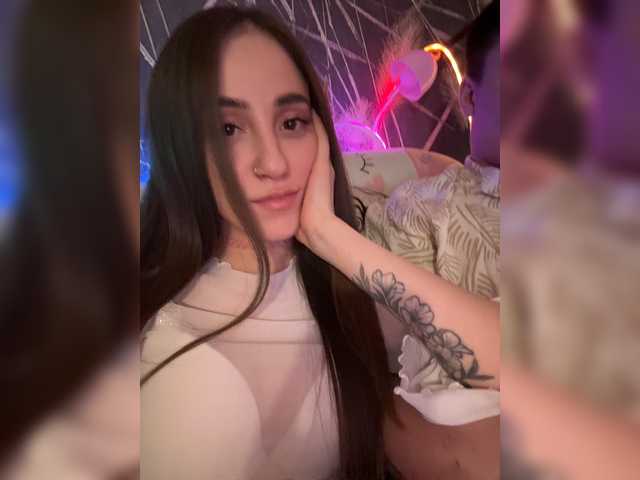 SweetPussies's BongaCams show and profile