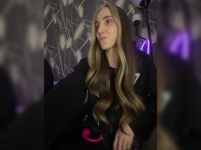 SweetPussies live cam on BongaCams