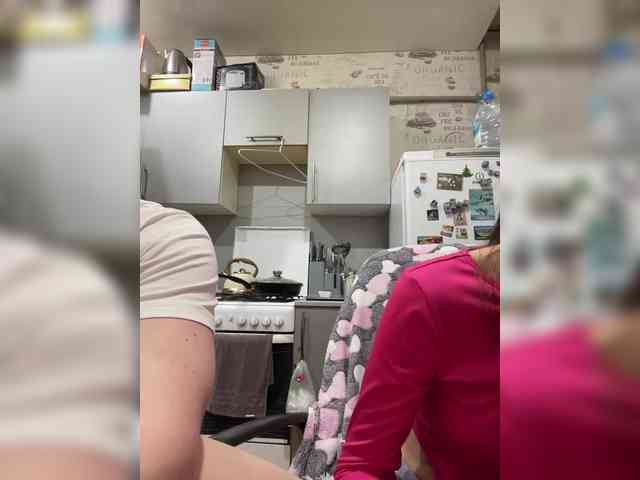 SweetPussies Sex Cam Show