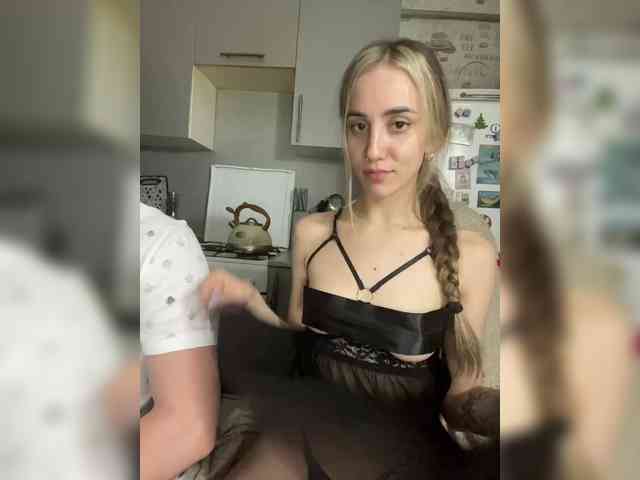 SweetPussies Sex Cam Show
