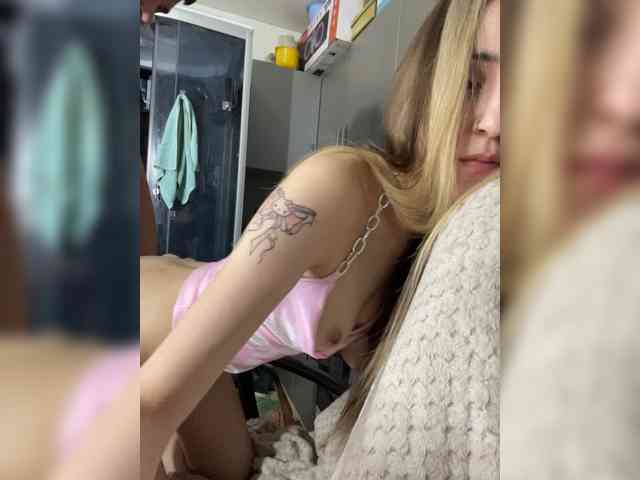 SweetPussies Sex Cam Show