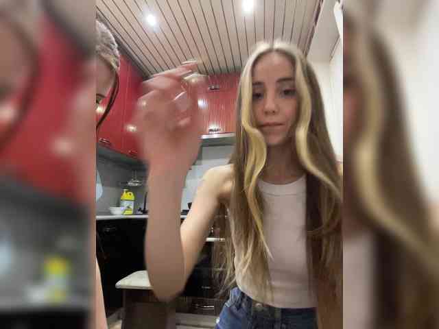Hard_LOVE webcam