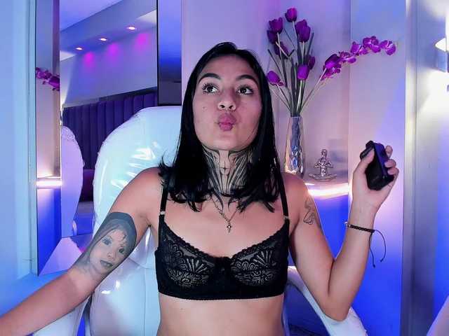 NicolleSweett04