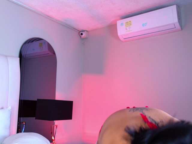 NicolleSweett04