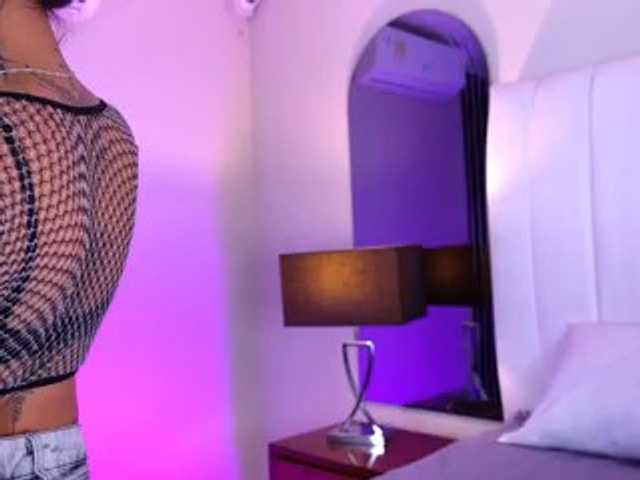 NicolleSweett04