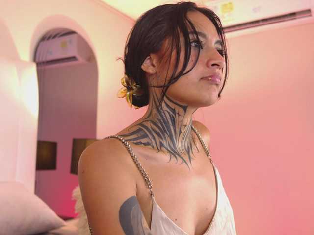 NicolleSweett04