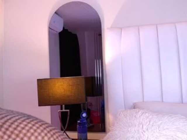 NicolleSweett04
