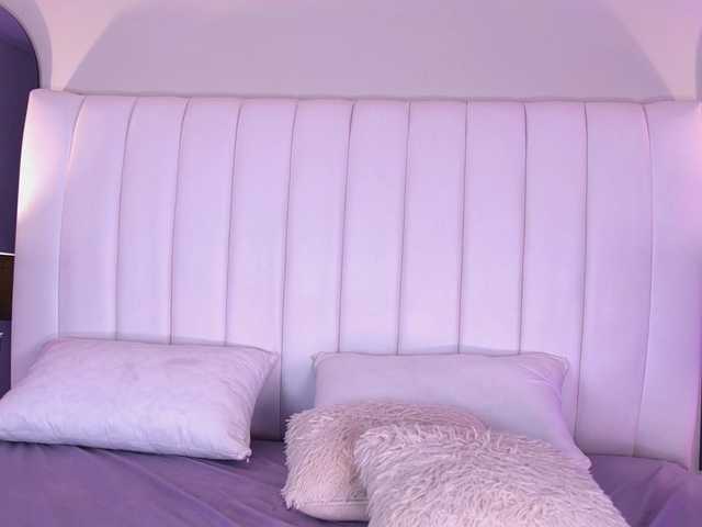 NicolleSweett04 live cam on BongaCams